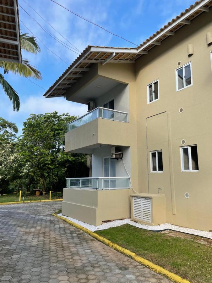 Apto Em Condominio No Centro De Bombinhas, Proximo Da Praia Zewnętrze zdjęcie