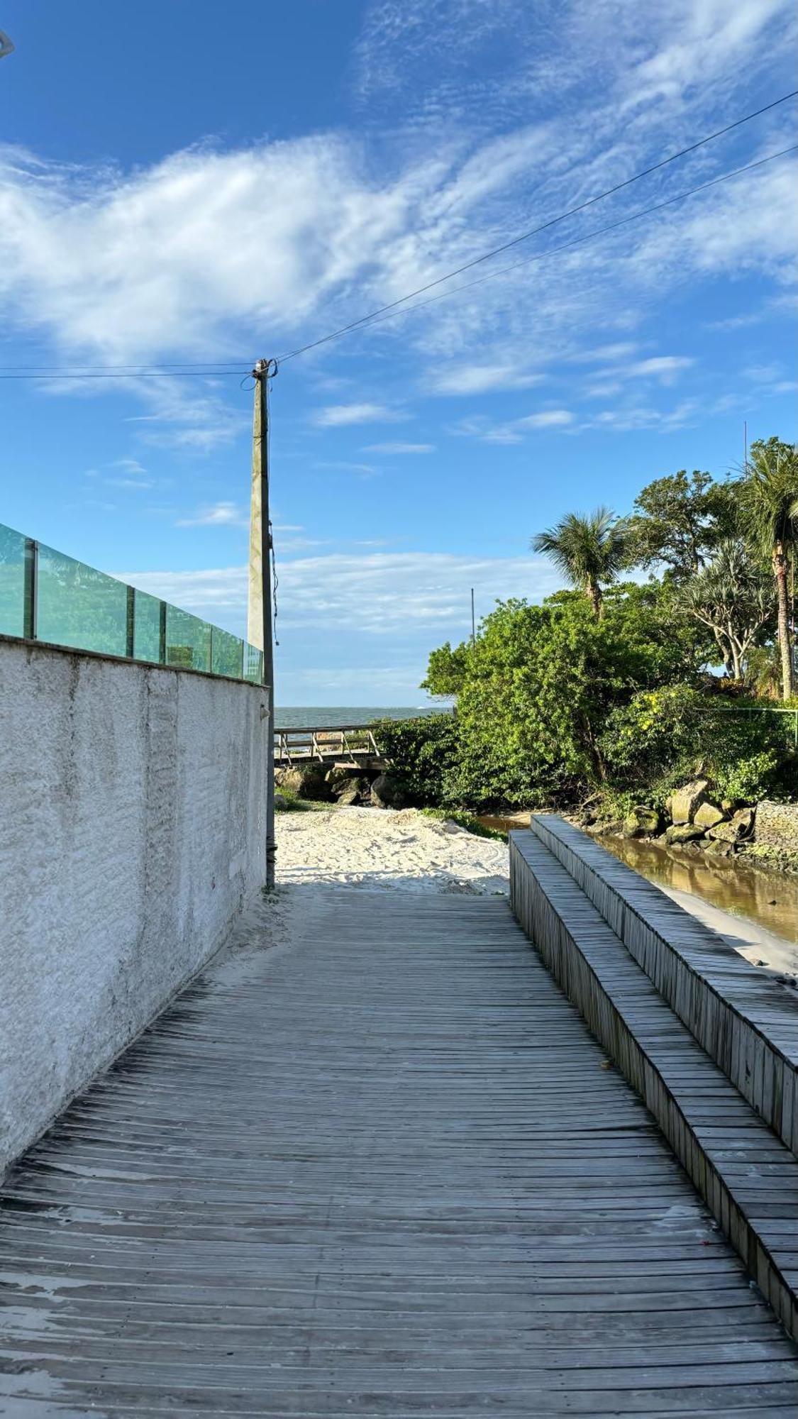 Apto Em Condominio No Centro De Bombinhas, Proximo Da Praia Zewnętrze zdjęcie