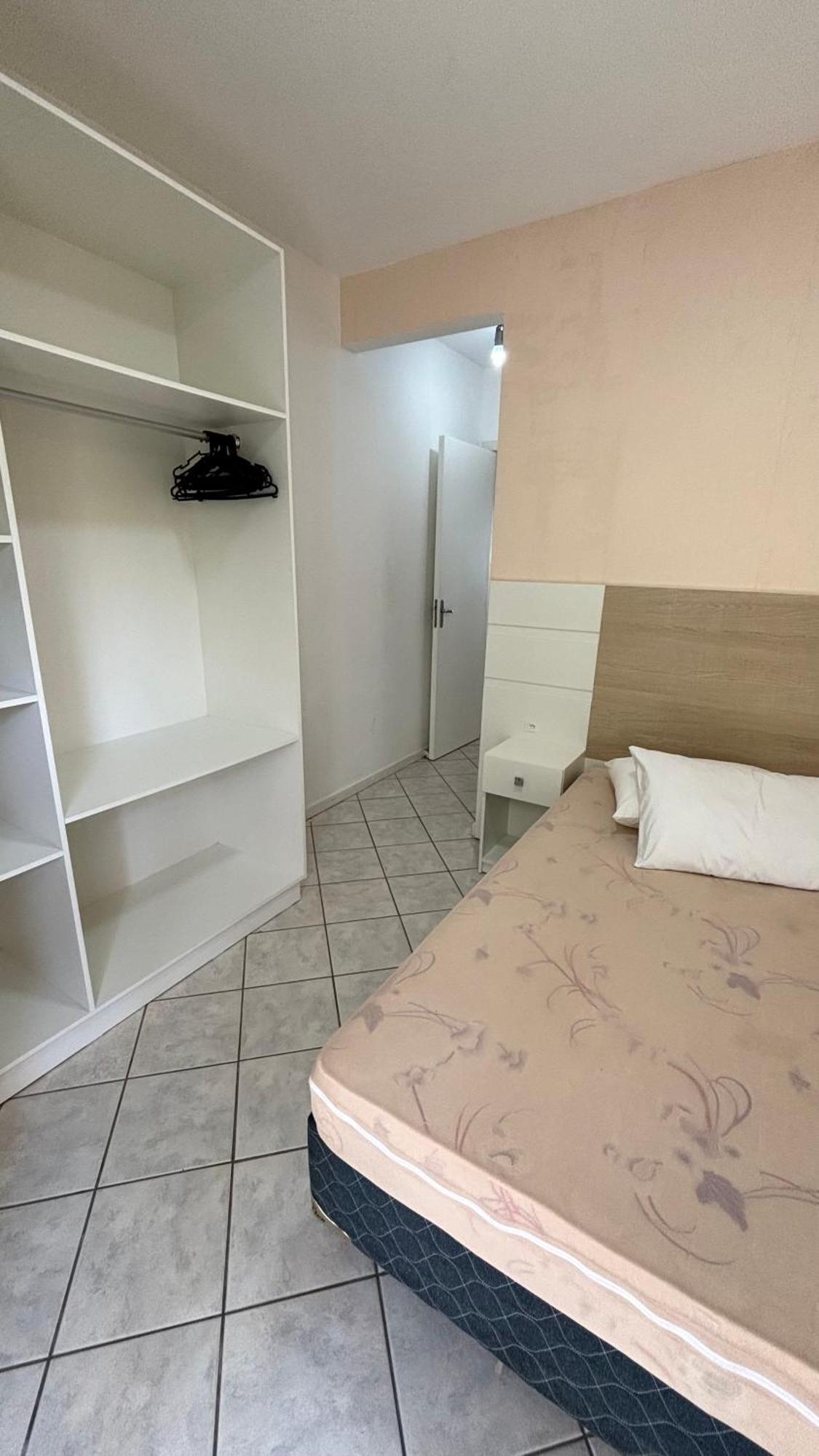 Apto Em Condominio No Centro De Bombinhas, Proximo Da Praia Zewnętrze zdjęcie